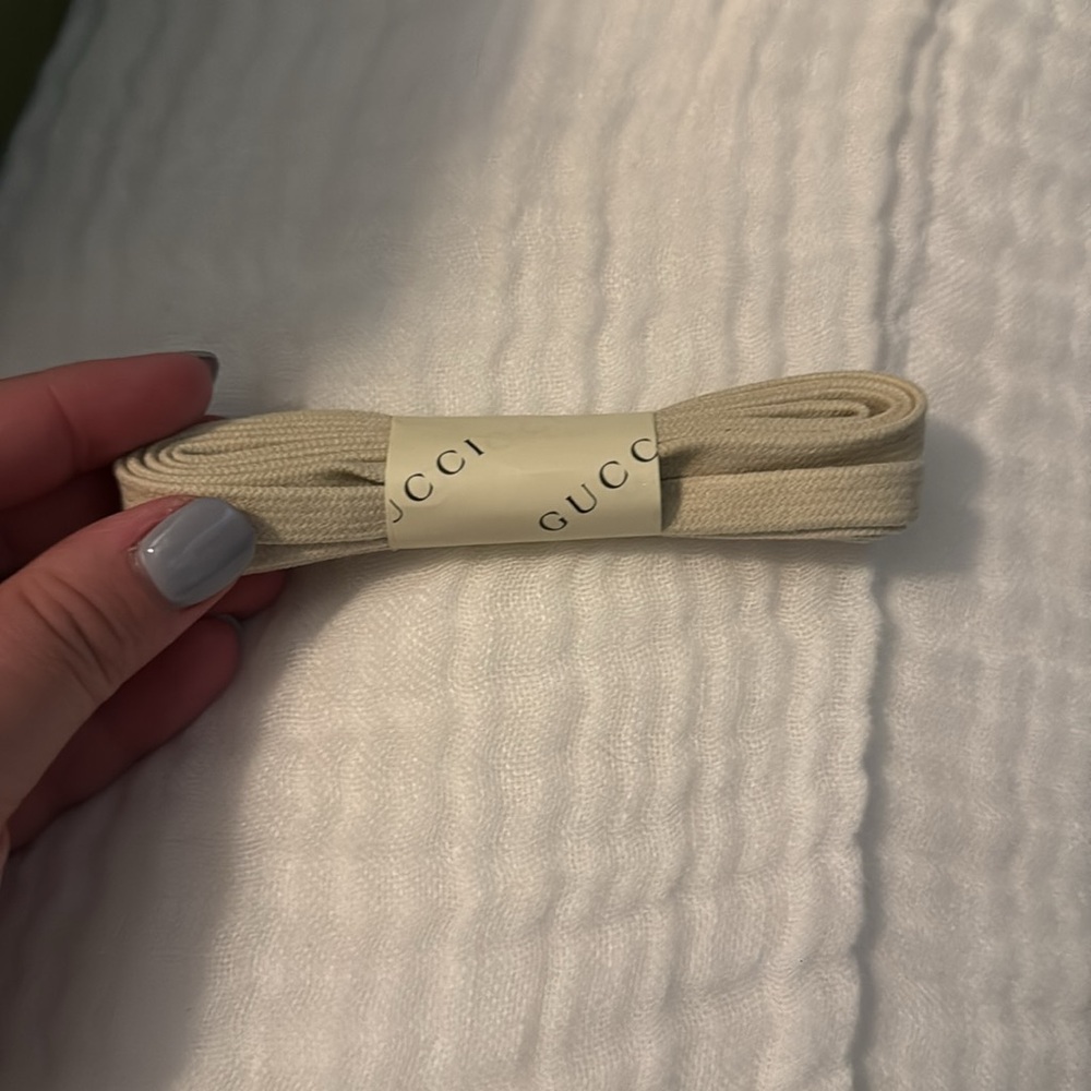 Gucci Beige and White Women's Sneakers - Picture 7 of 8